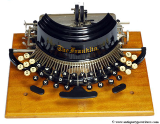 Illustration for article titled 13 of the World's Oldest (and Most Beautiful) Typewriters